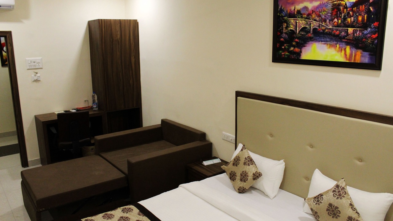 Photo of Bedroom in Jamnagar