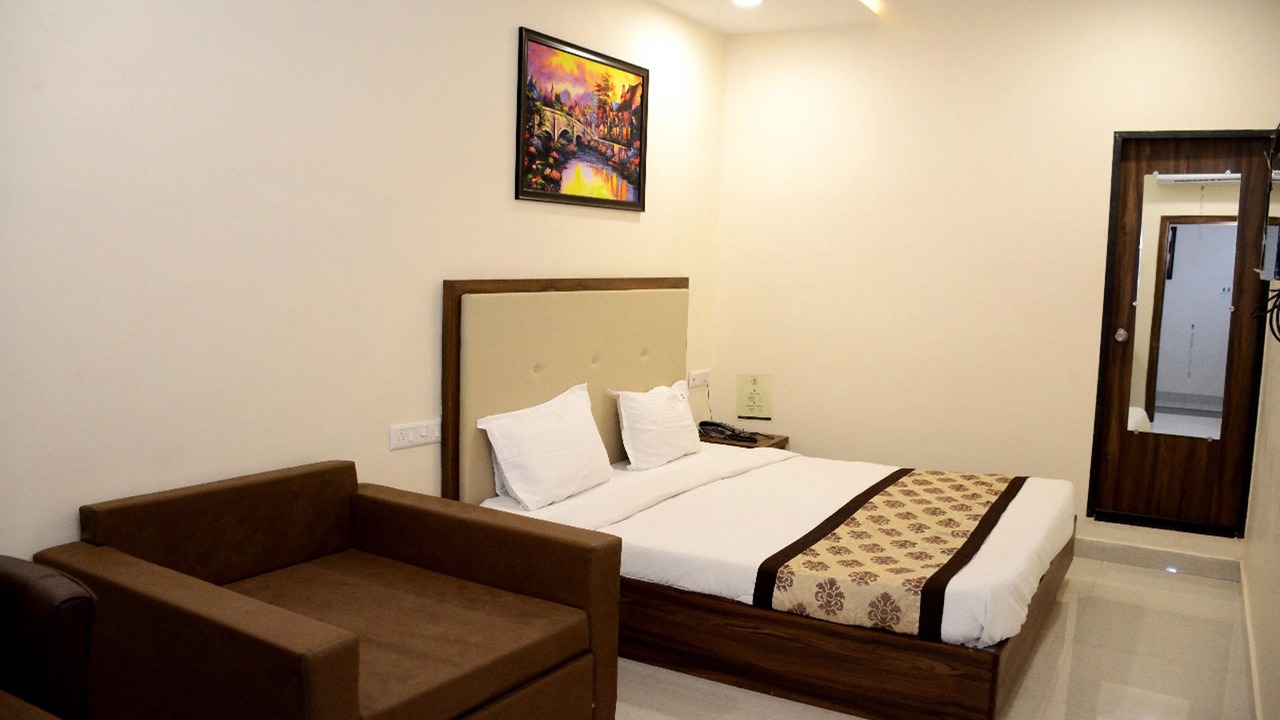 Photo of Bedroom in Jamnagar