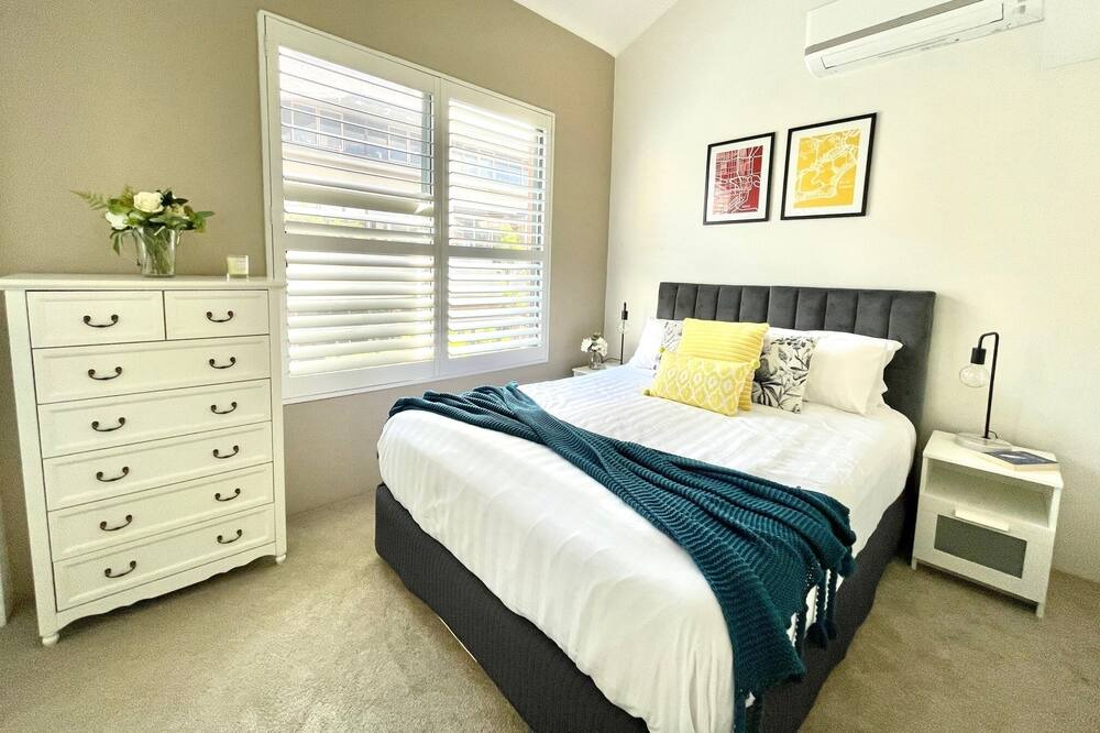 Photo of Bedroom in Crows Nest