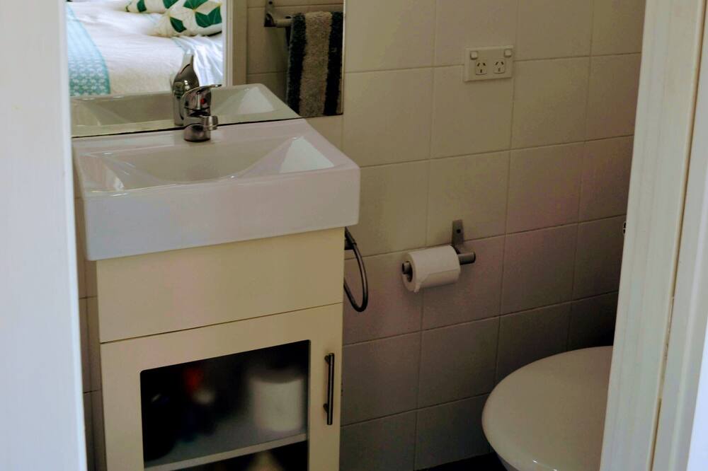 Photo of Bathroom in Point Clare