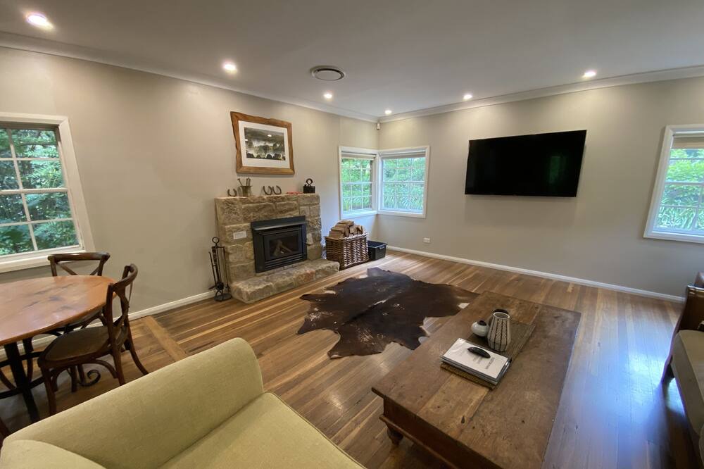 Photo of Livingroom in Wildes Meadow