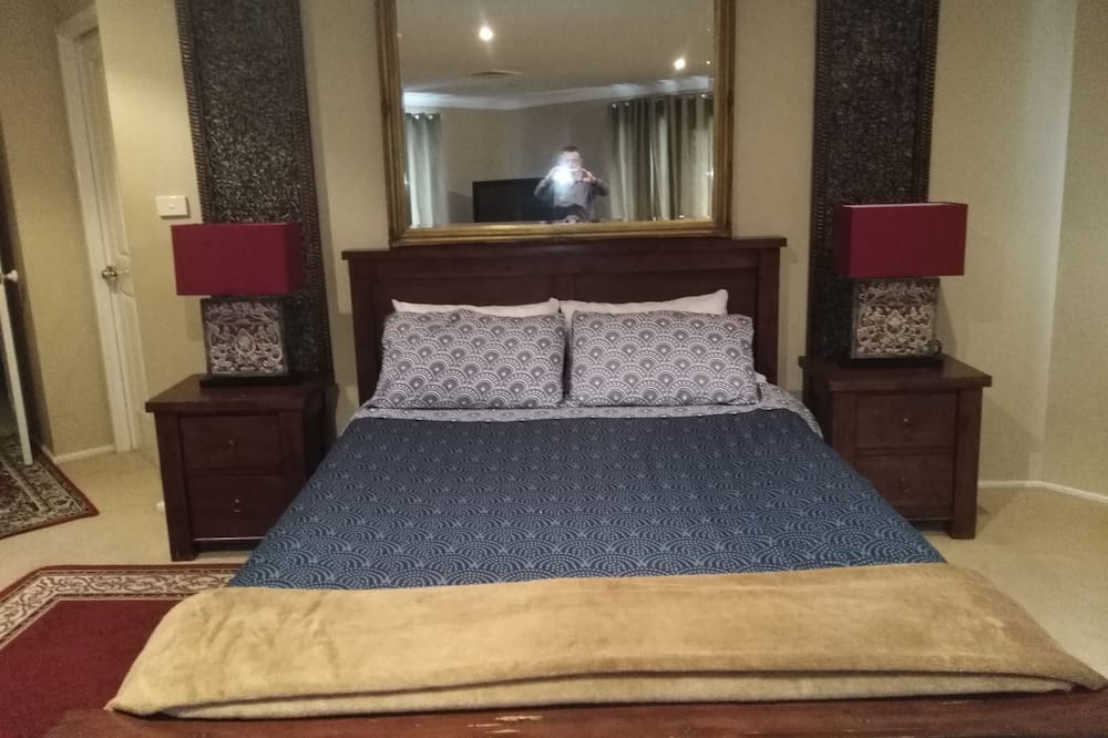 Photo of Bedroom in Holgate