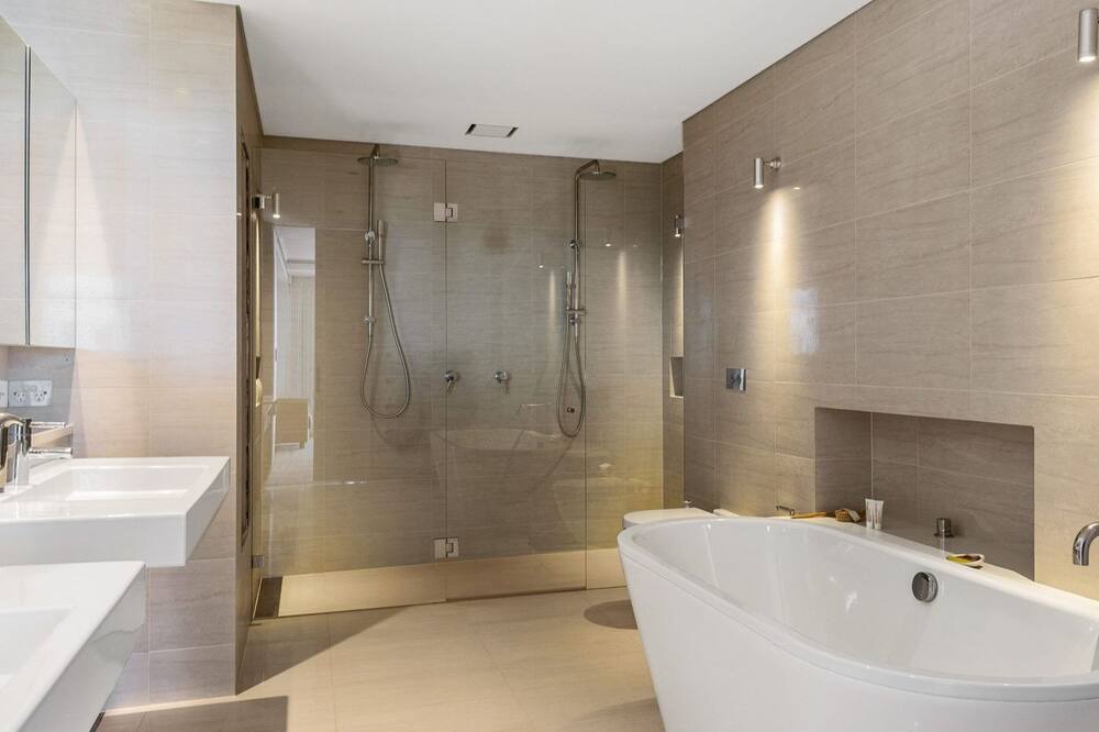 Photo of Bathroom in Whale Beach