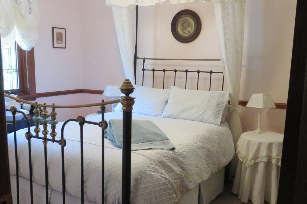 Photo of Bedroom in Killcare
