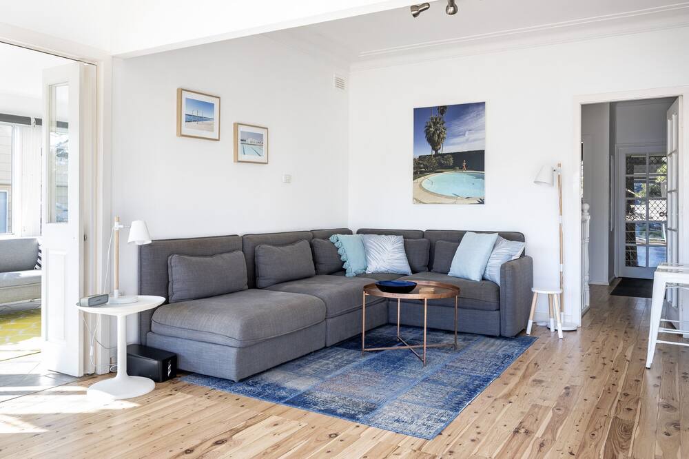 Photo of Livingroom in Pretty Beach Central Coast