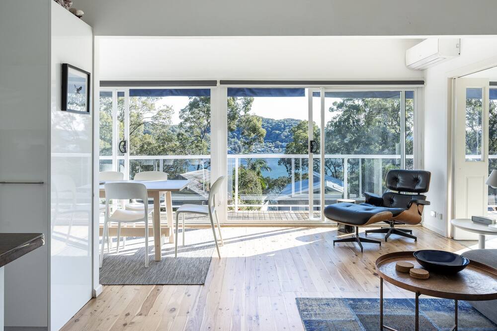 Photo of Livingroom in Pretty Beach Central Coast