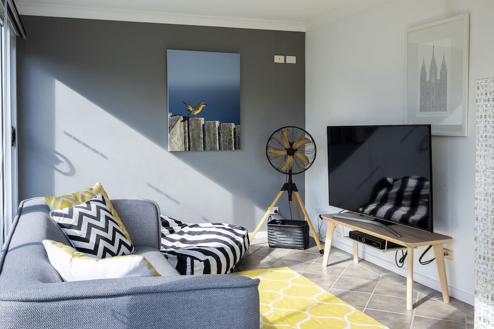 Photo of Livingroom in Pretty Beach Central Coast