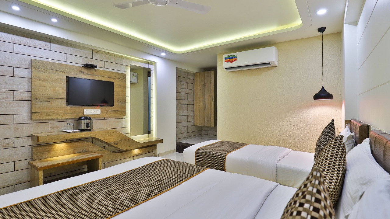 Photo of Bedroom in Sayajiganj