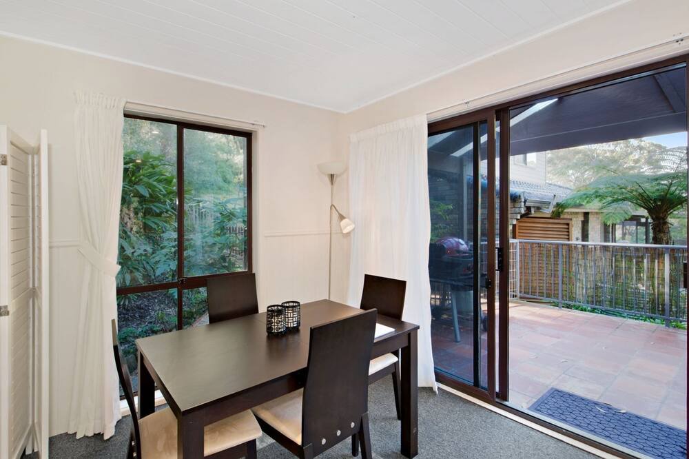 Photo of Kitchen in Macmasters Beach