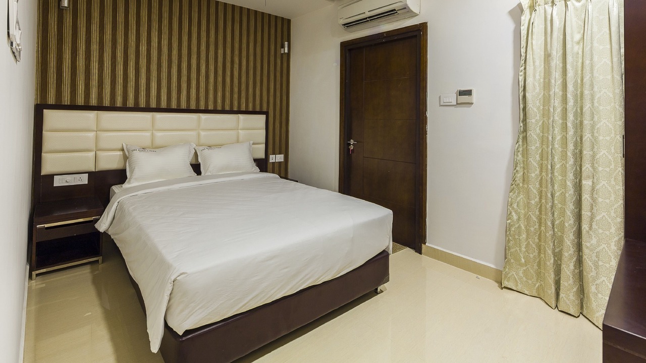 Photo of Bedroom in Triplicane