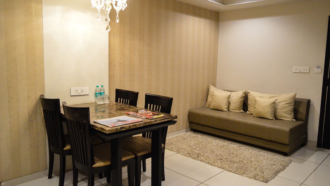 Photo of Bedroom in Alkapuri