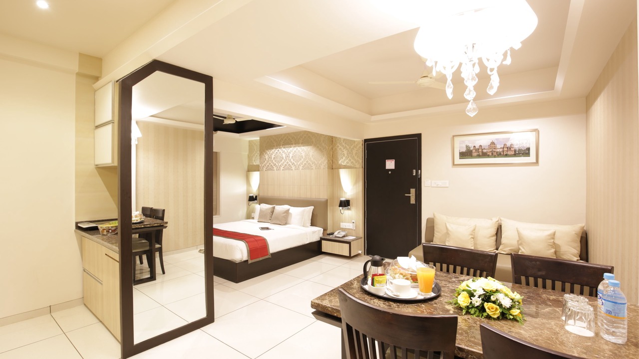 Photo of Bedroom in Alkapuri