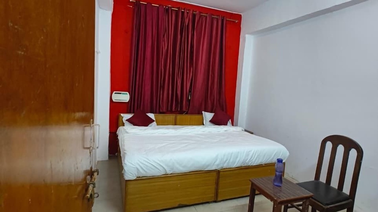 Photo of Bedroom in Indira Nagar