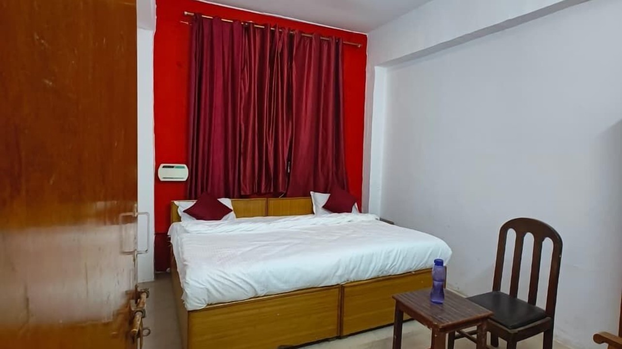 Photo of Bedroom in Indira Nagar