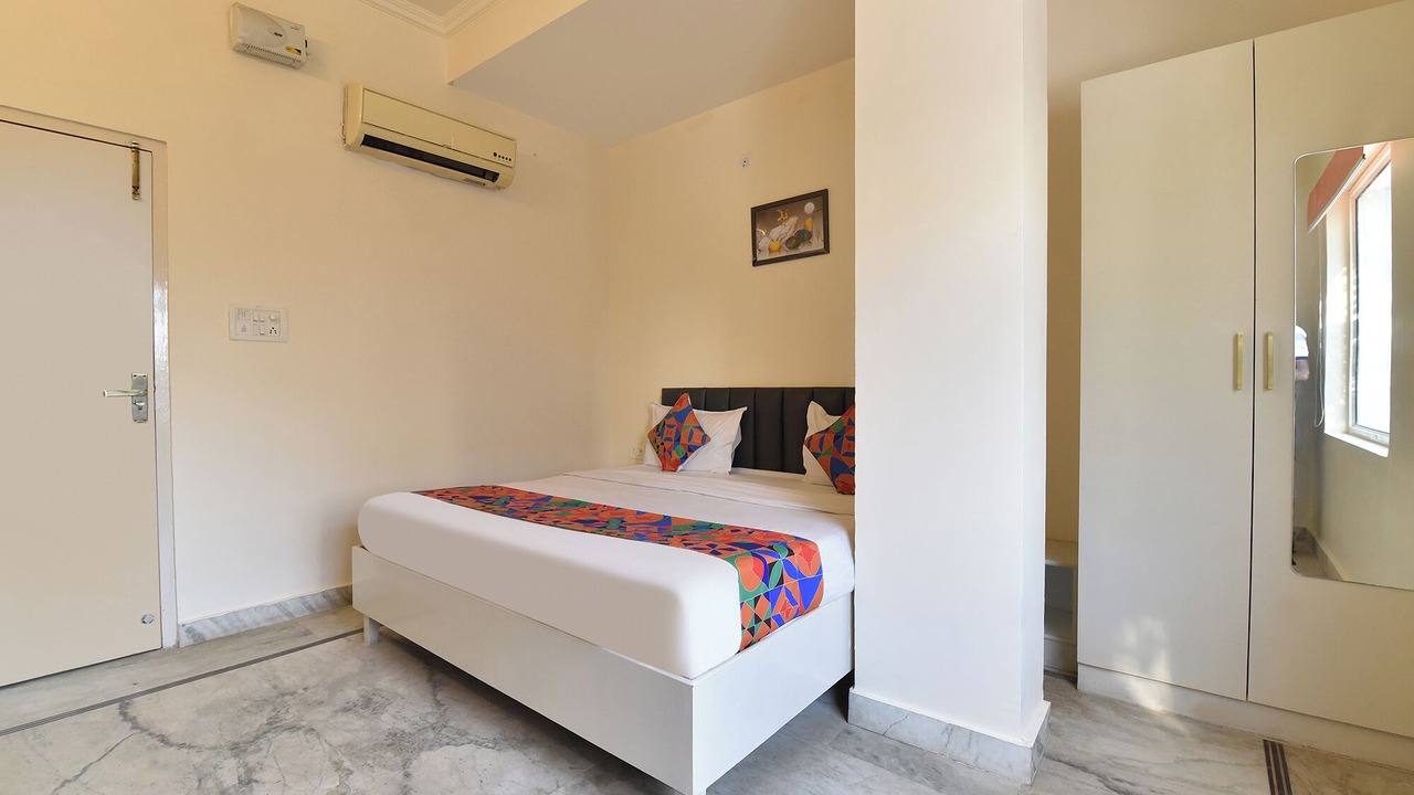 Photo of Bedroom in Mansarovar