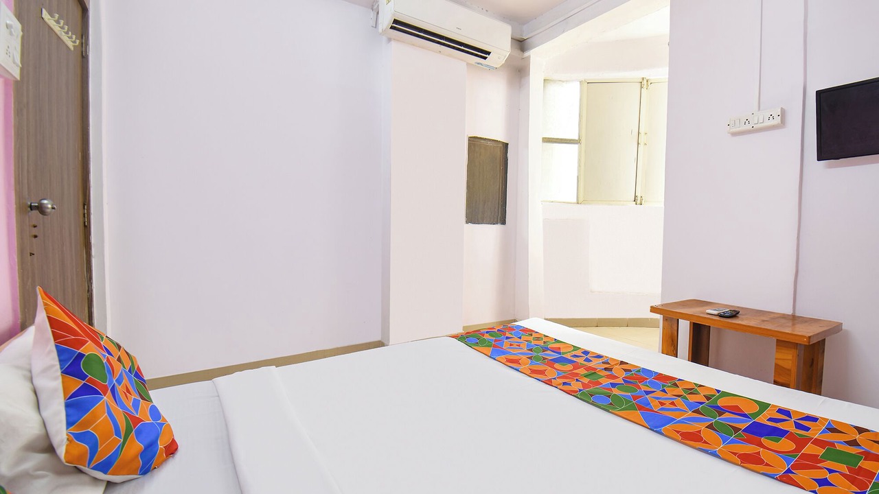 Photo of Bedroom in Hadapsar