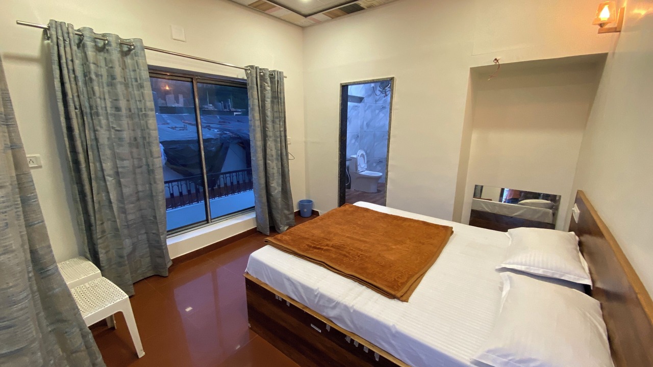 Photo of Bedroom in Mount Abu