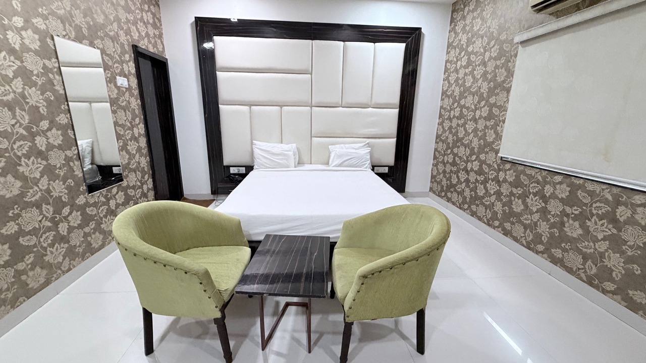 Photo of Bedroom in Akola