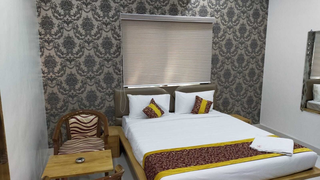 Photo of Bedroom in Akola