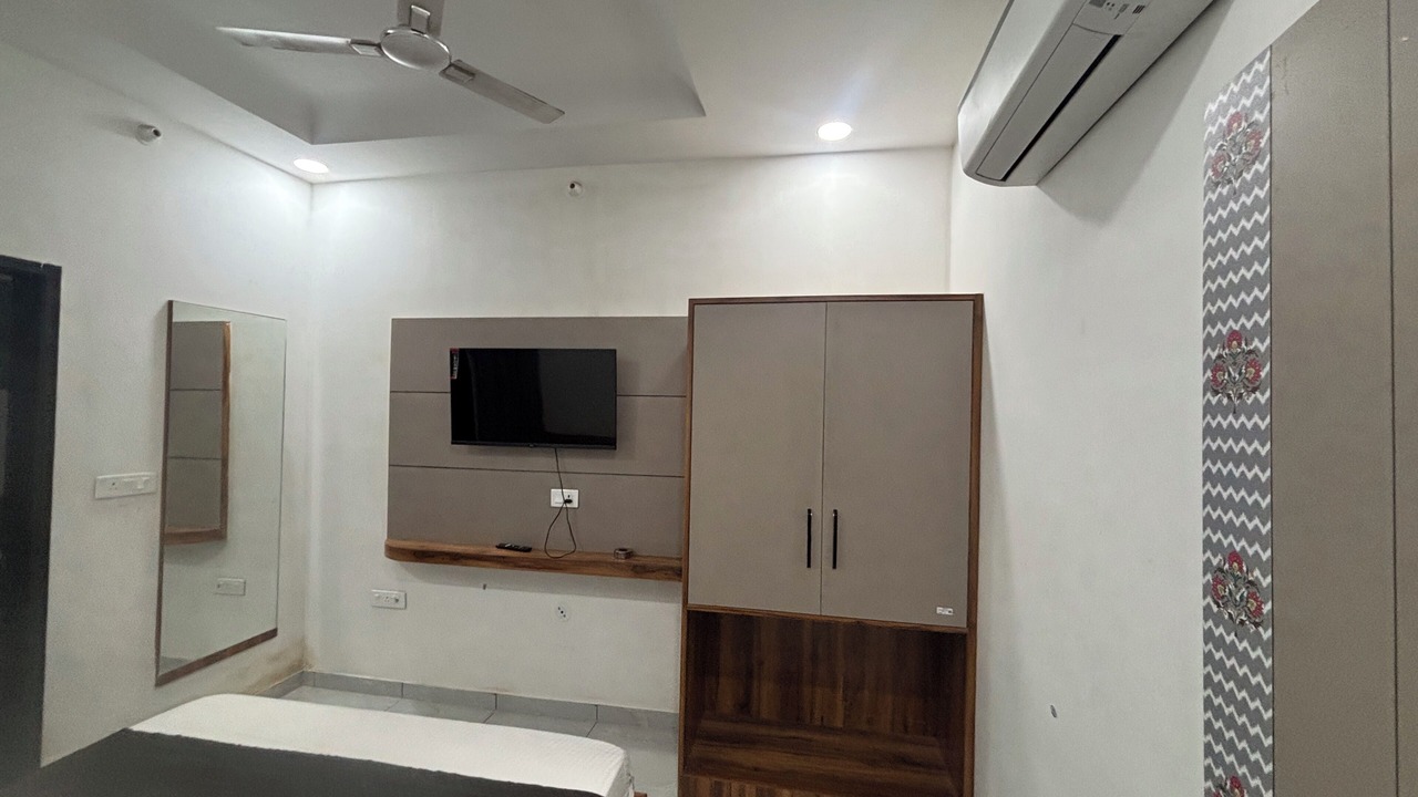 Photo of Bedroom in Khatu