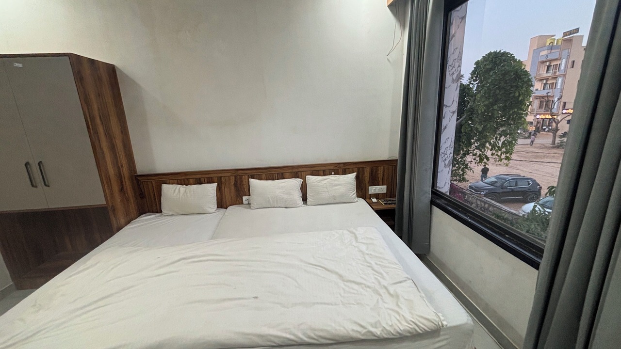 Photo of Bedroom in Khatu