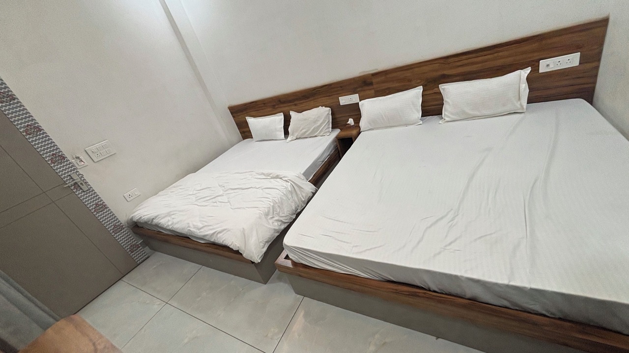 Photo of Bedroom in Khatu