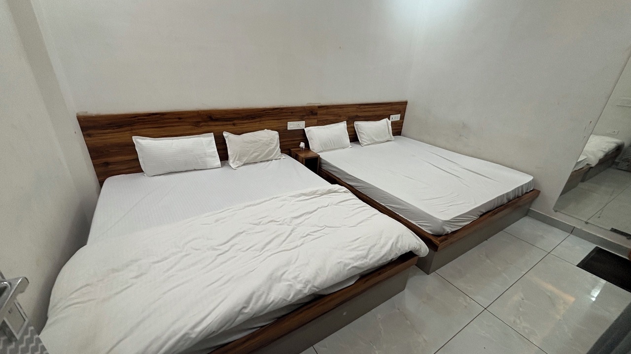 Photo of Bedroom in Khatu