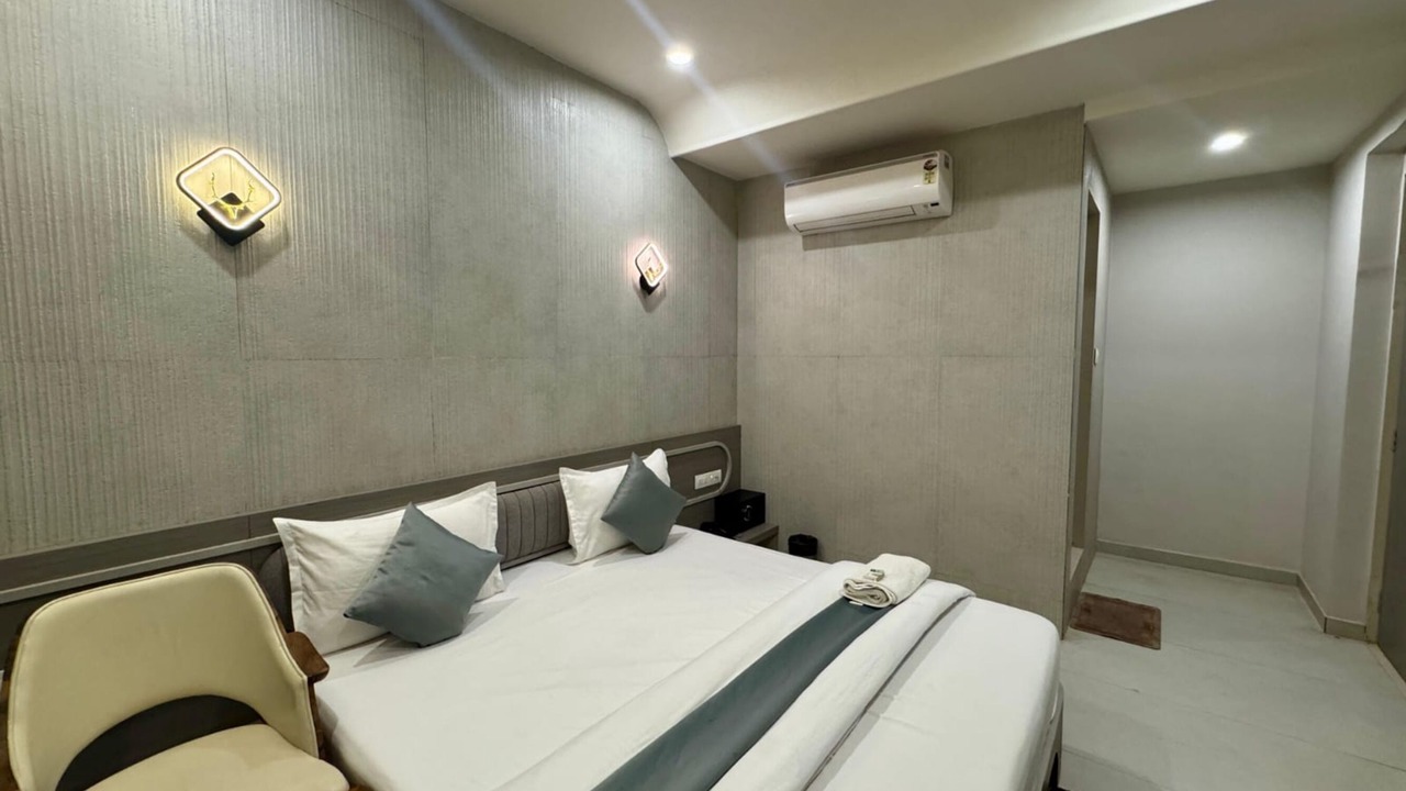 Photo of Bedroom in Gandhinagar