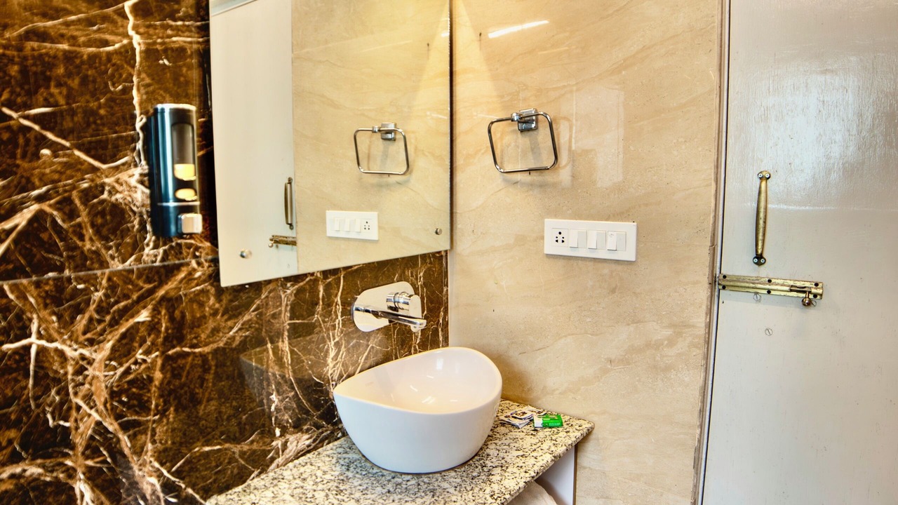 Photo of Bathroom in Naina Range