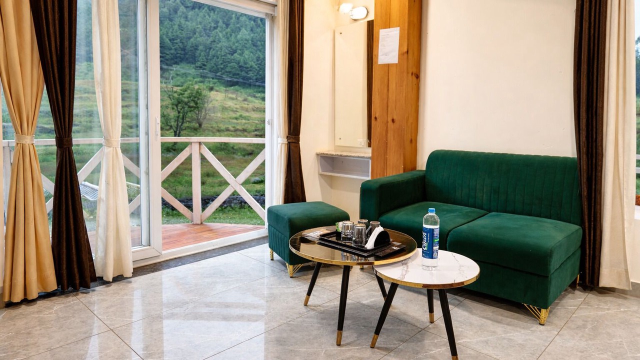 Photo of Patio Balcony in Naina Range