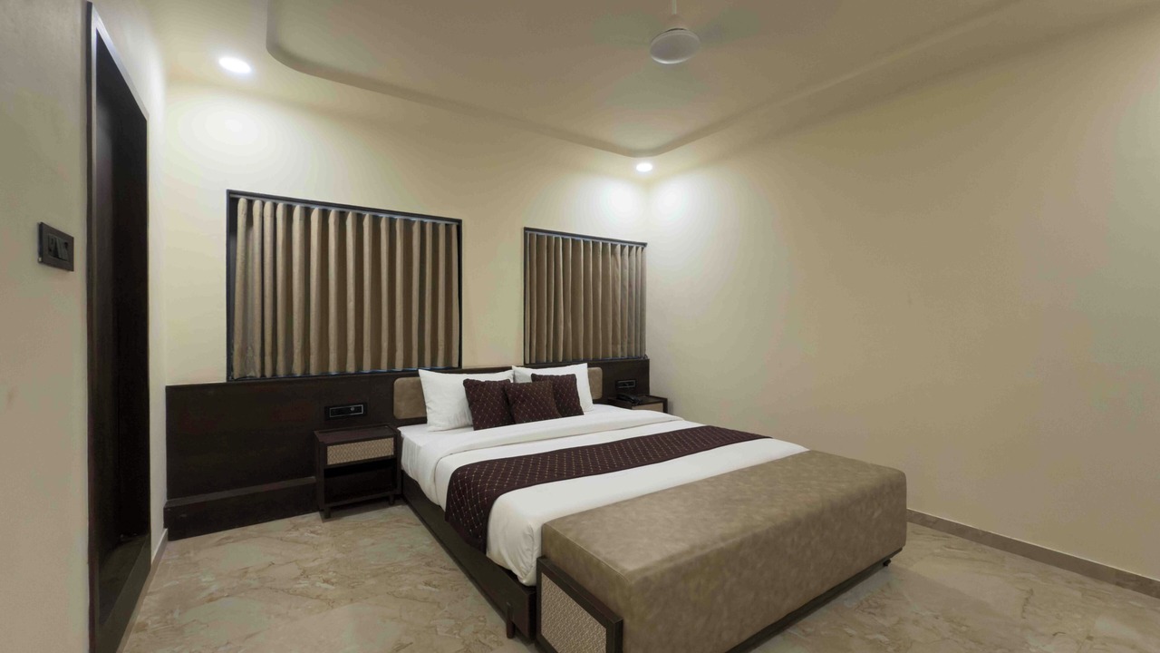 Photo of Bedroom in Rajkot