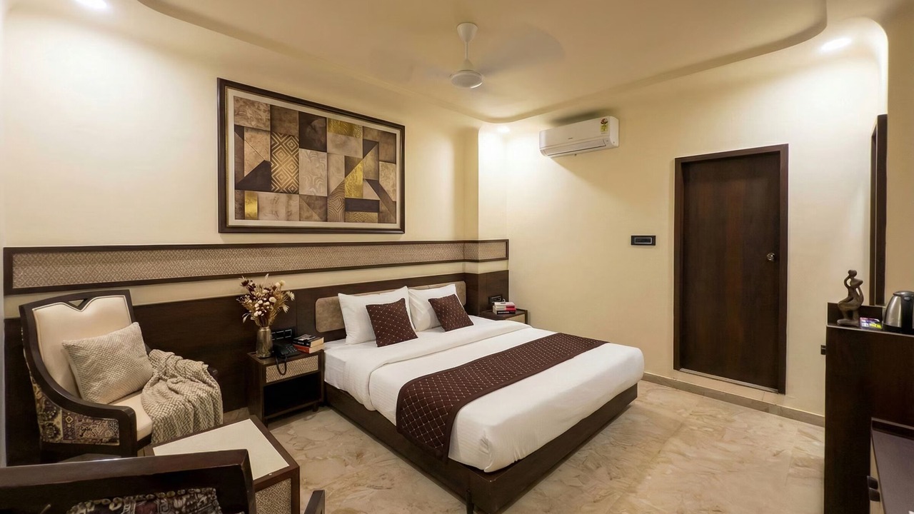 Photo of Bedroom in Rajkot