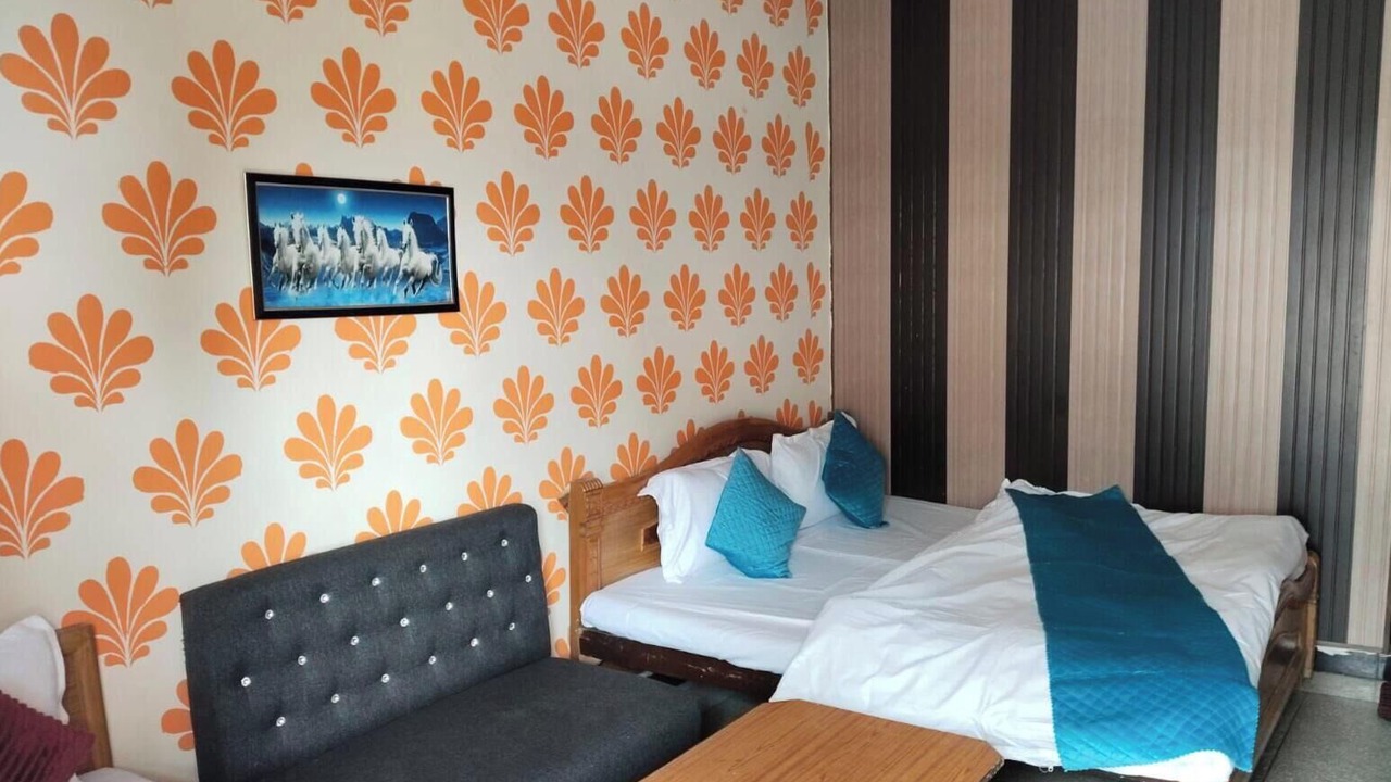 Photo of Bedroom in Guptkashi