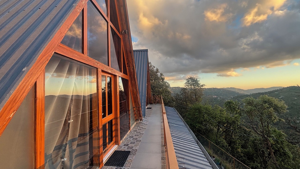 Photo of Patio Balcony in Mukteshwar