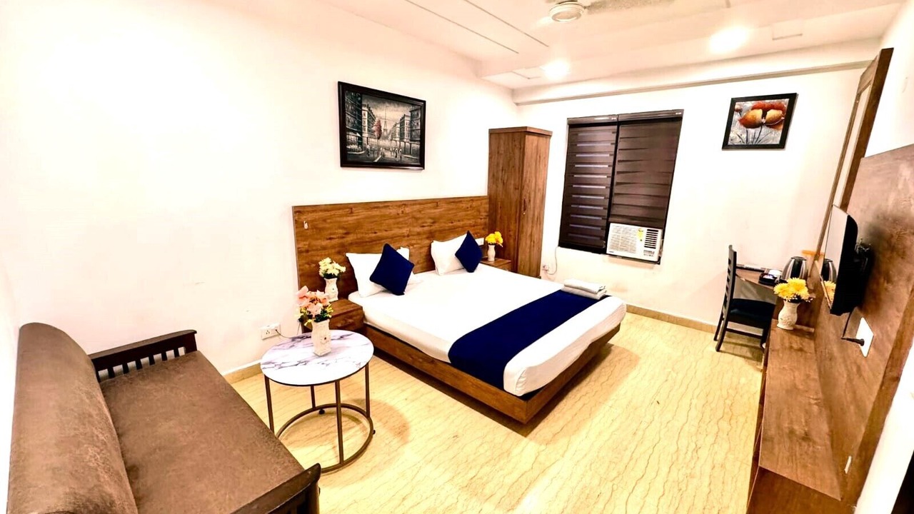 Photo of Bedroom in Badarpur