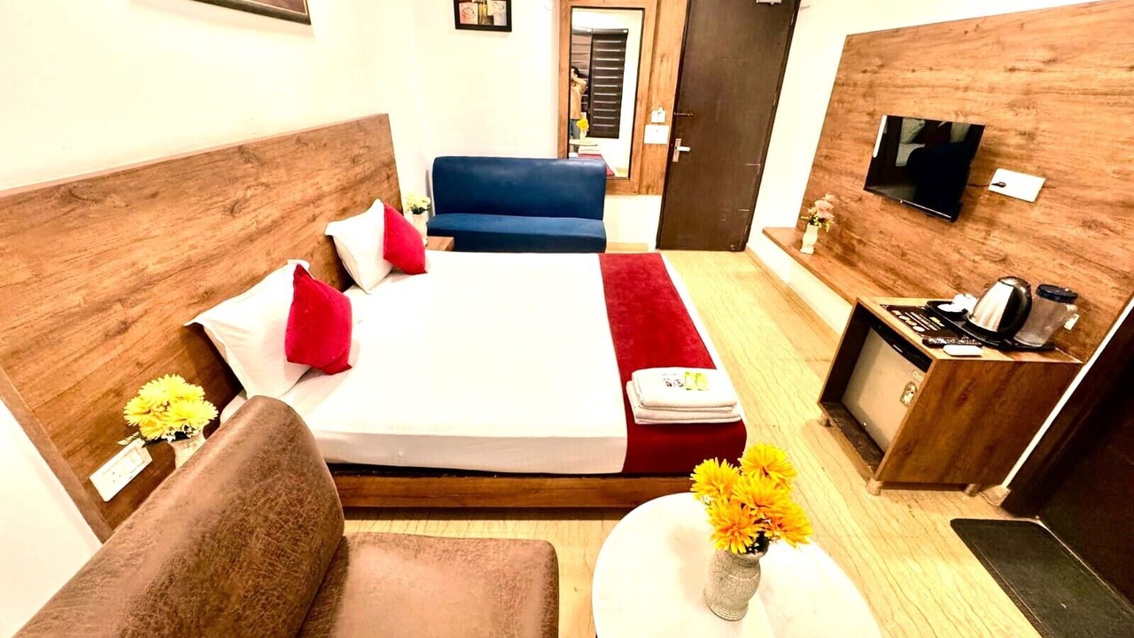 Photo of Bedroom in Badarpur