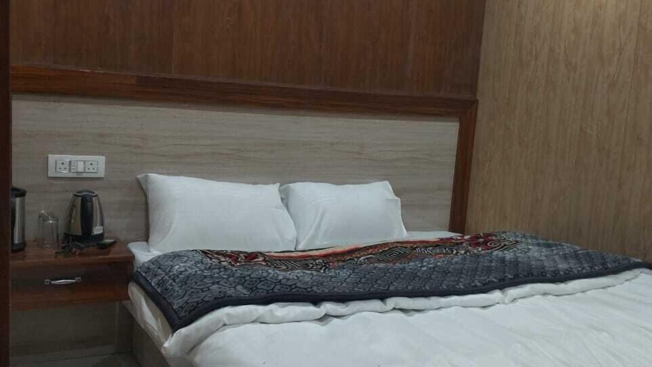 Photo of Bedroom in Badrinath