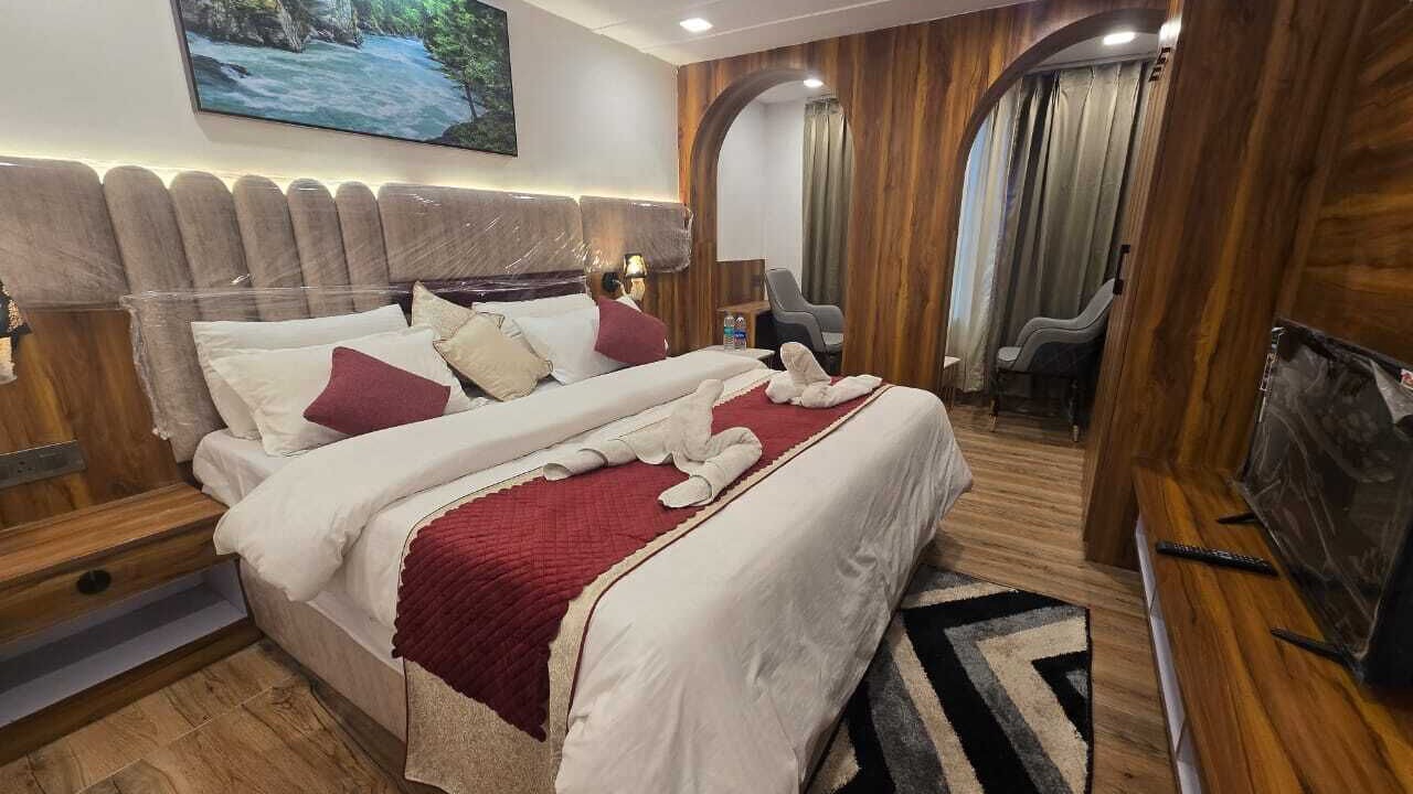 Photo of Bedroom in Badrinath