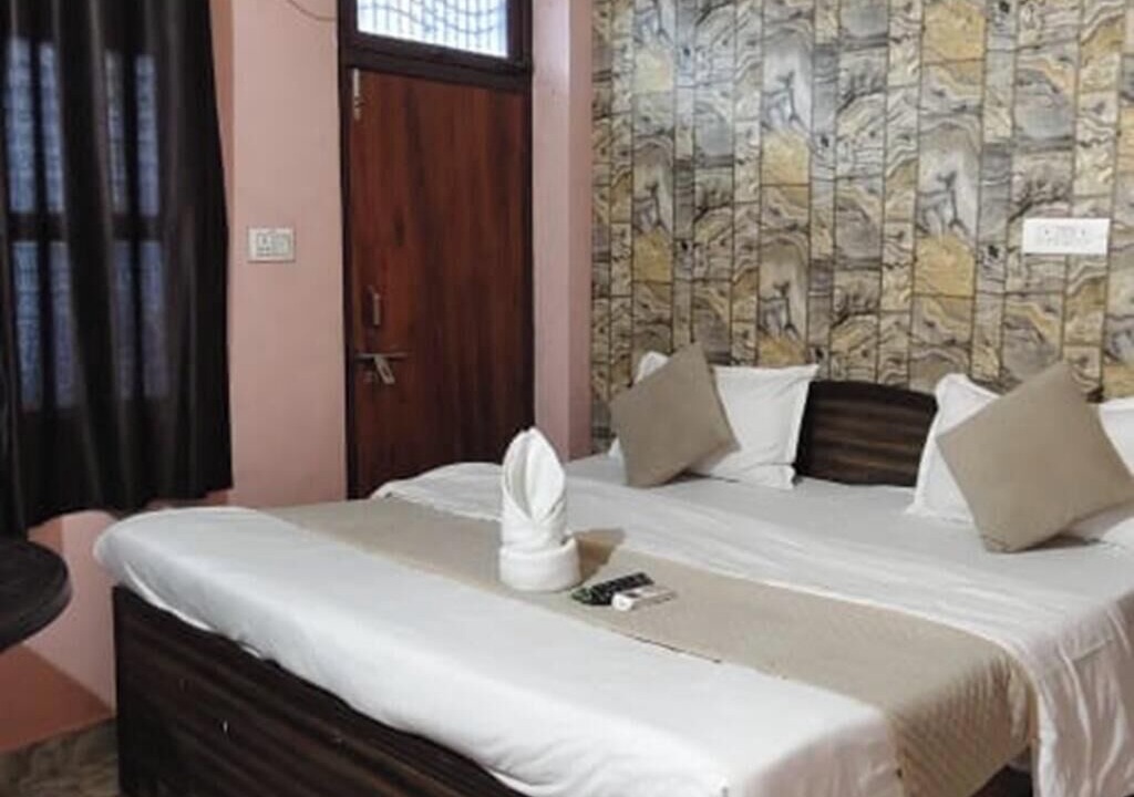 Photo of Bedroom in Naini