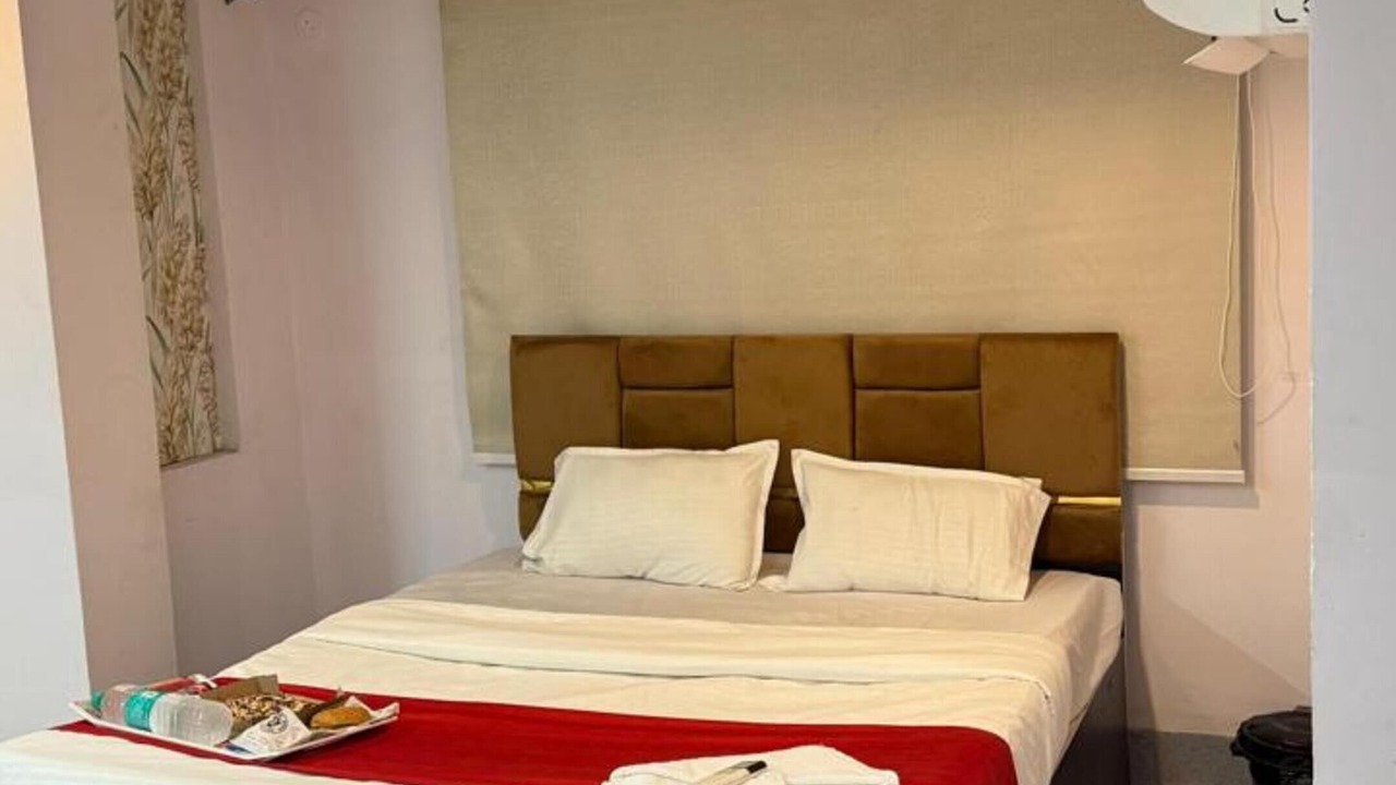 Photo of Bedroom in Dharampeth