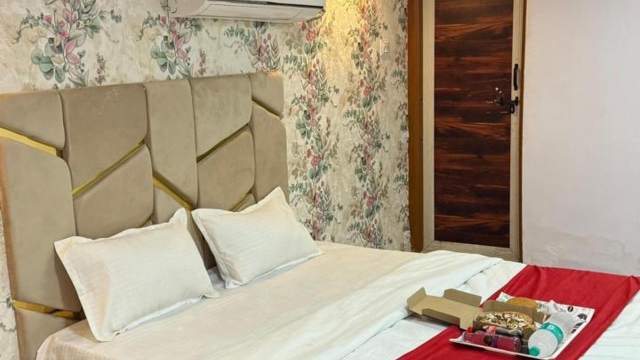 Photo of Bedroom in Dharampeth