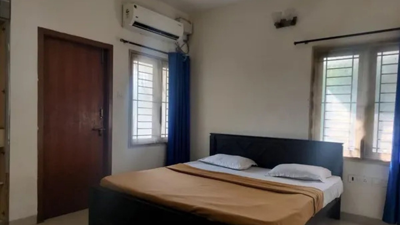 Photo of Bedroom in Injambakkam