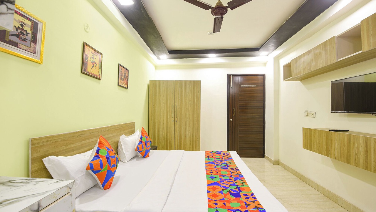 Photo of Bedroom in DLF City
