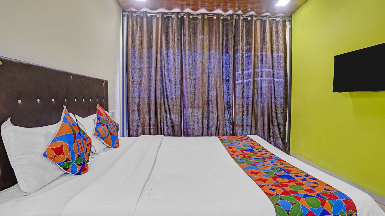 Photo of Bedroom in Mahabaleshwar