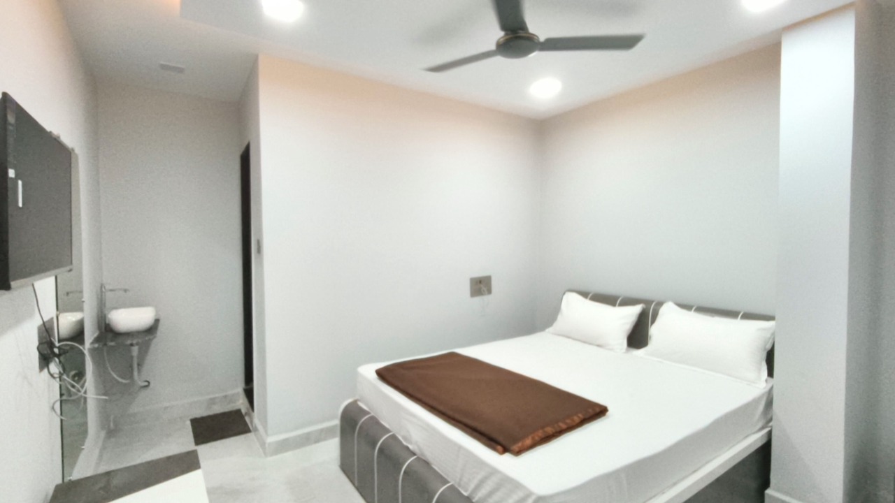 Photo of Bedroom in Surat District
