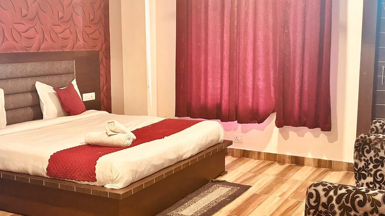 Photo of Bedroom in Bhagsu Nag