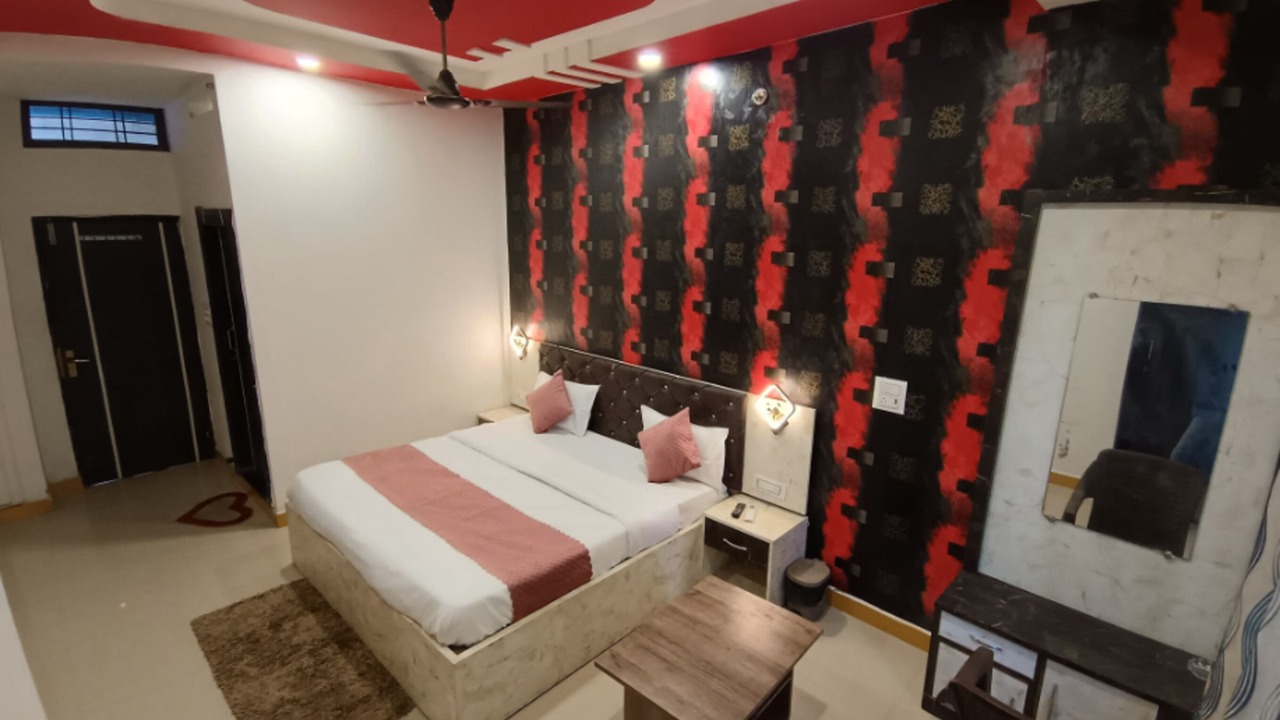 Photo of Bedroom in Mandsaur