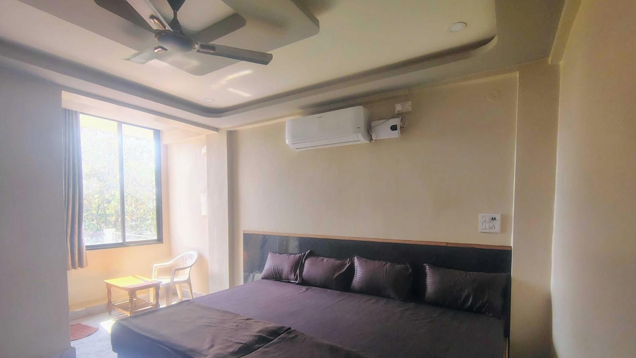 Photo of Bedroom in Kunkeshwar