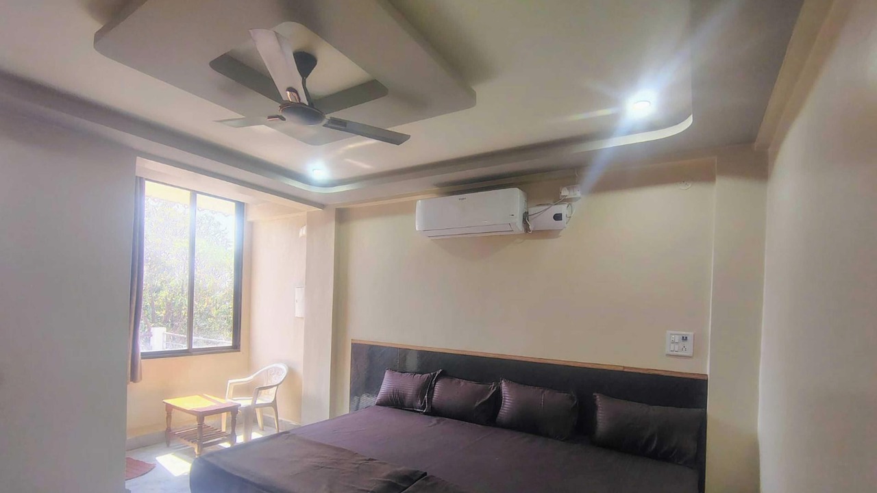 Photo of Bedroom in Kunkeshwar