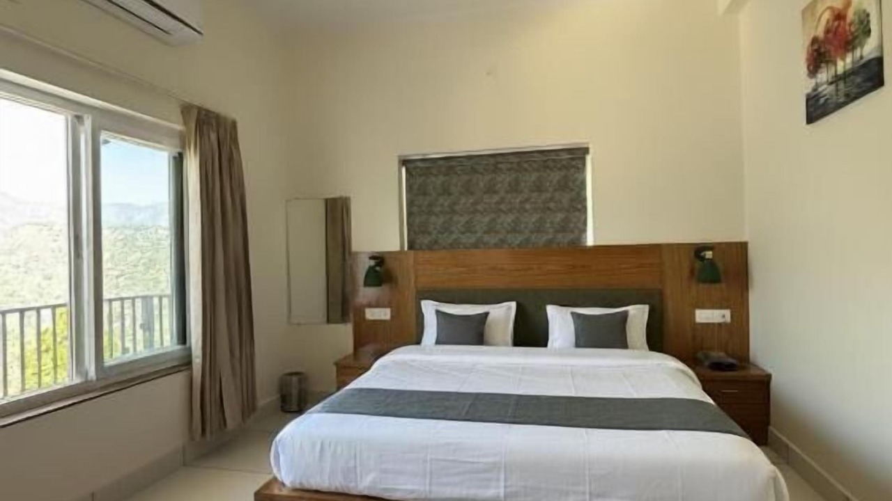 Photo of Bedroom in Tehri